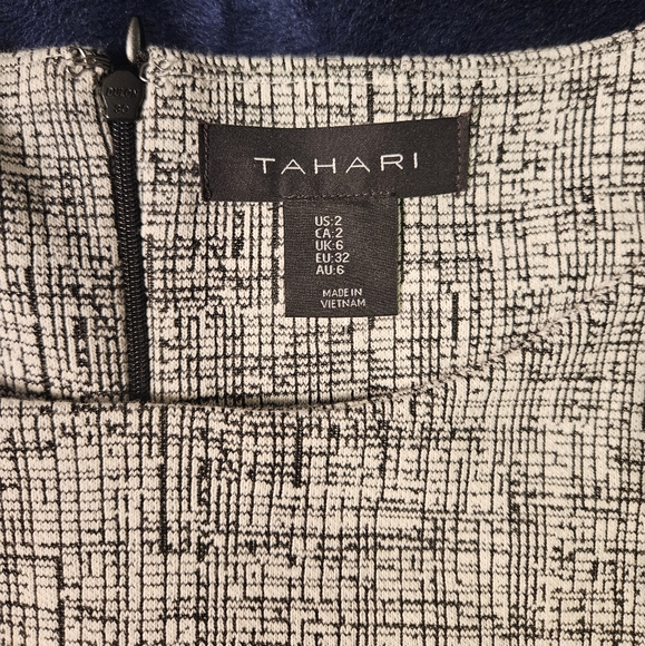 Tahari tweed dress with pockets! - Picture 2 of 2